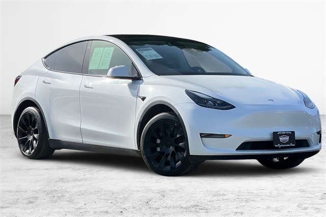 Used 2023 Tesla Model Y Long Range with VIN 7SAYGDEE1PF676501 for sale in Northfield, Minnesota