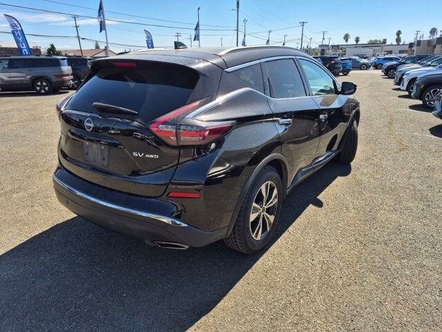 2023 Nissan Murano SV photo 2