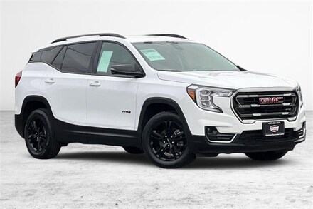 2024 GMC Terrain AT4 SUV