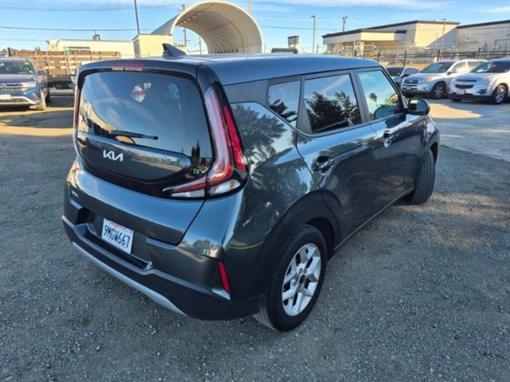 Used 2024 Kia Soul LX Hatchback