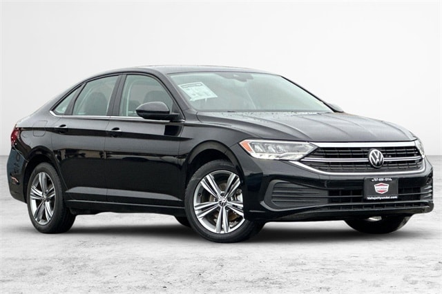 2024 Volkswagen Jetta SE's photo