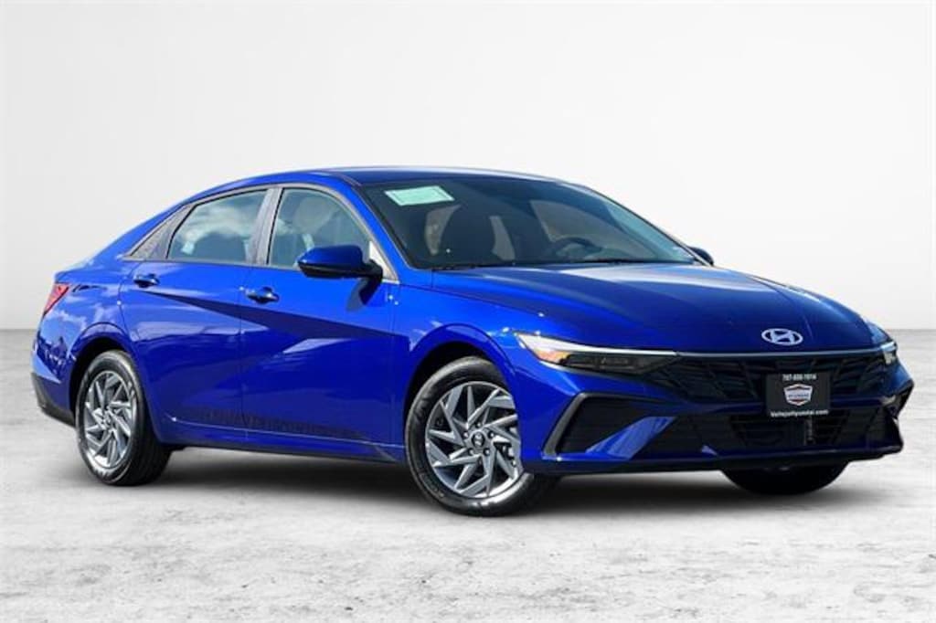 New 2025 Hyundai Elantra Hybrid Blue Sedan