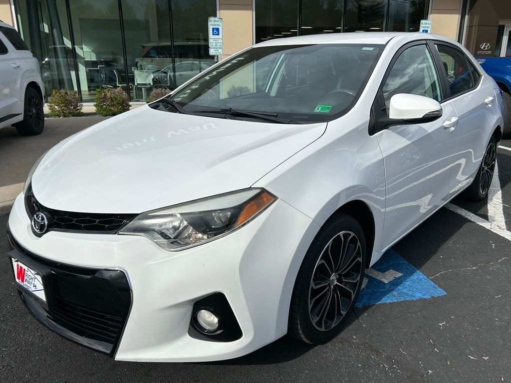 Used 2015 Toyota Corolla S Plus with VIN 2T1BURHE8FC436448 for sale in Waynesboro, VA