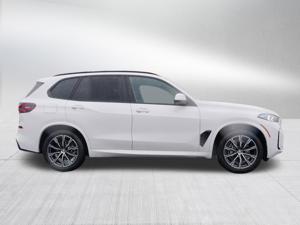 New 2026 BMW X5 xDrive40i SUV