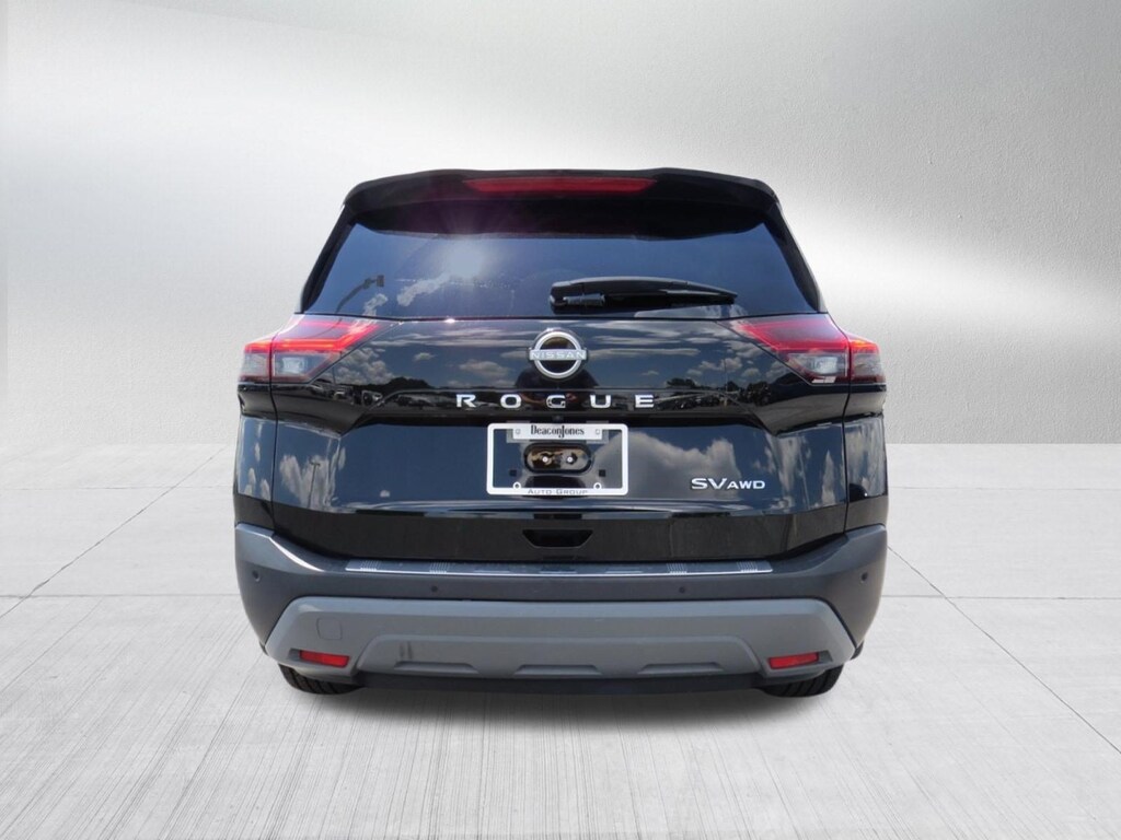 Used 2023 Nissan Rogue SV SUV