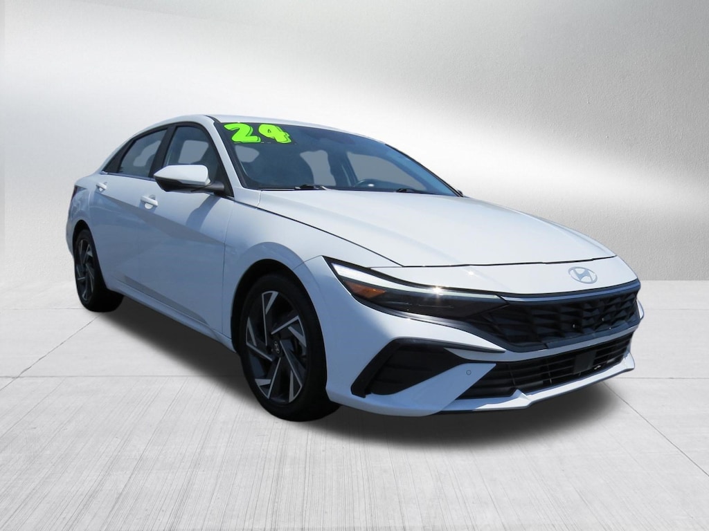 Used 2024 Hyundai Elantra Limited Sedan