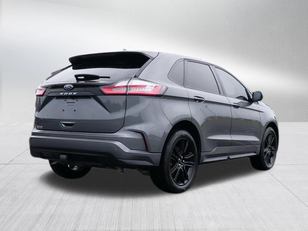 Used 2023 Ford Edge SUV