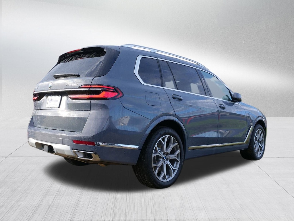 New 2026 BMW X7 xDrive40i SUV