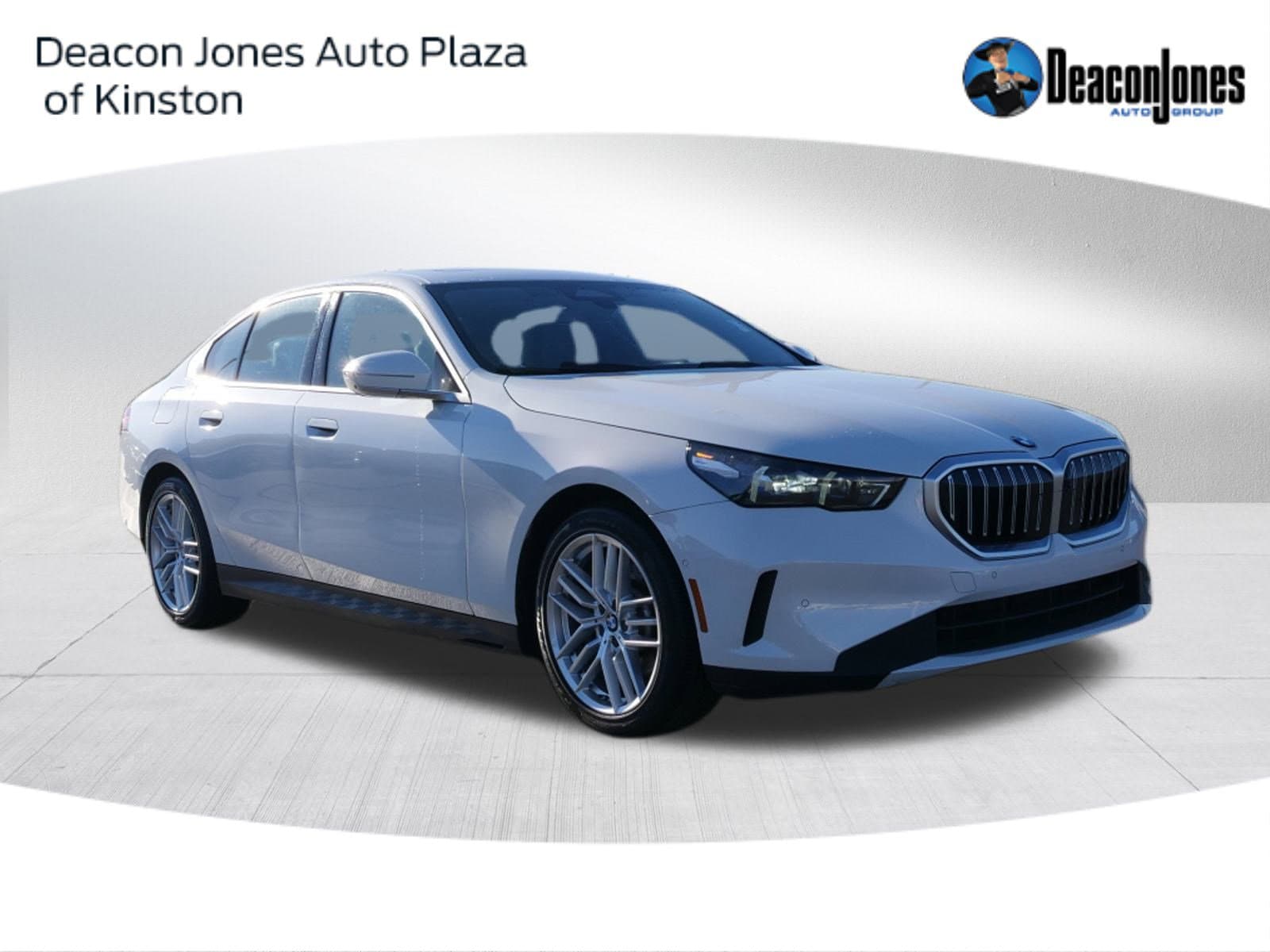 2024 BMW 5 Series 530's photo