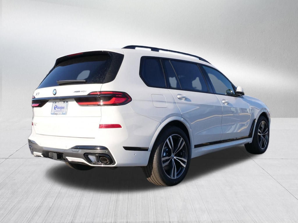 New 2026 BMW X7 xDrive40i SUV