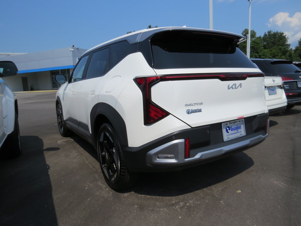 Used 2027 Kia Seltos S SUV