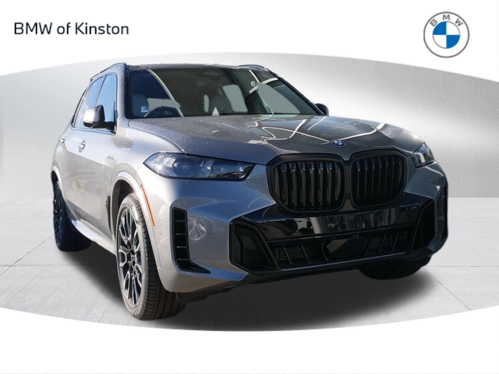 2026 BMW X5 50e's photo