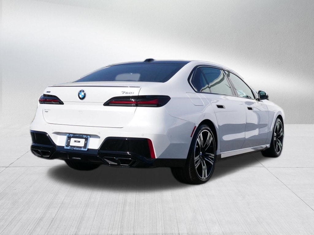 New 2026 BMW 760i xDrive Sedan