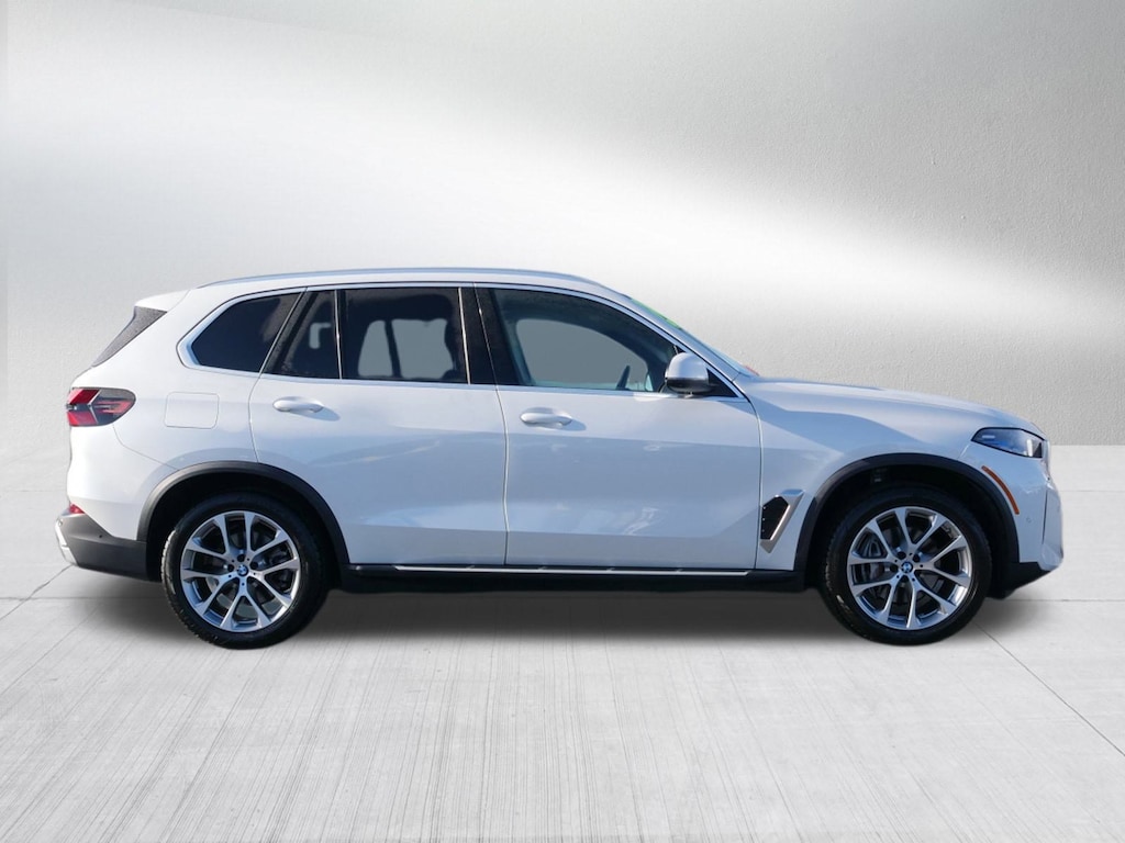 Used 2024 BMW X5 sDrive40i SUV