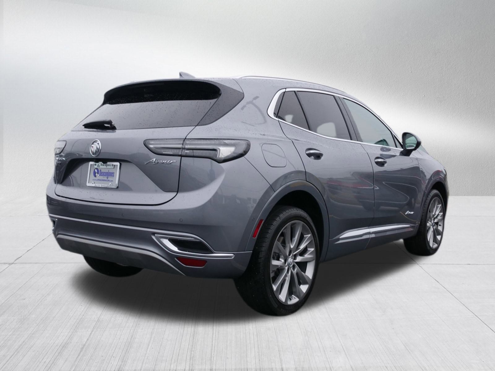 2022 Buick Envision Avenir photo 3