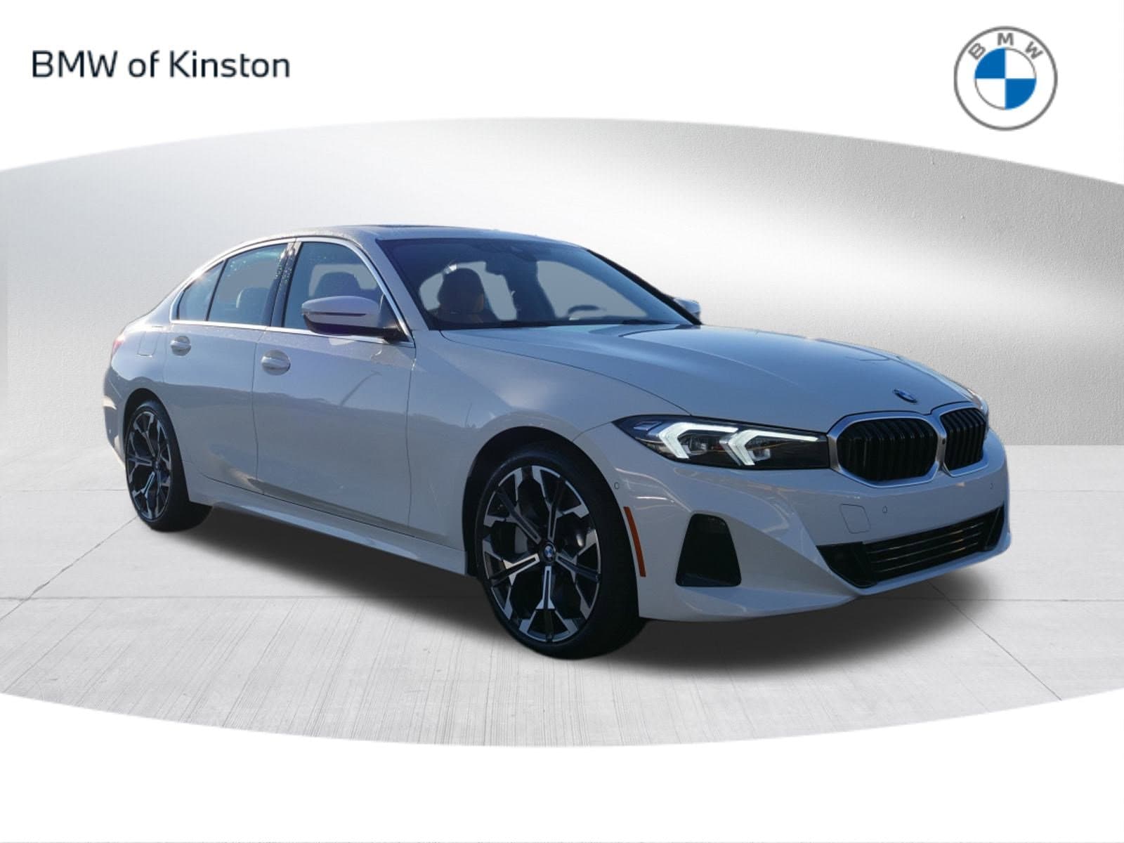 2025 BMW 3 Series 330i's photo