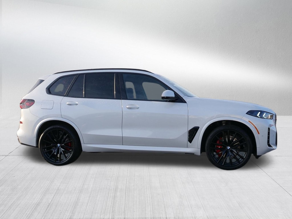New 2026 BMW X5 sDrive40i SUV