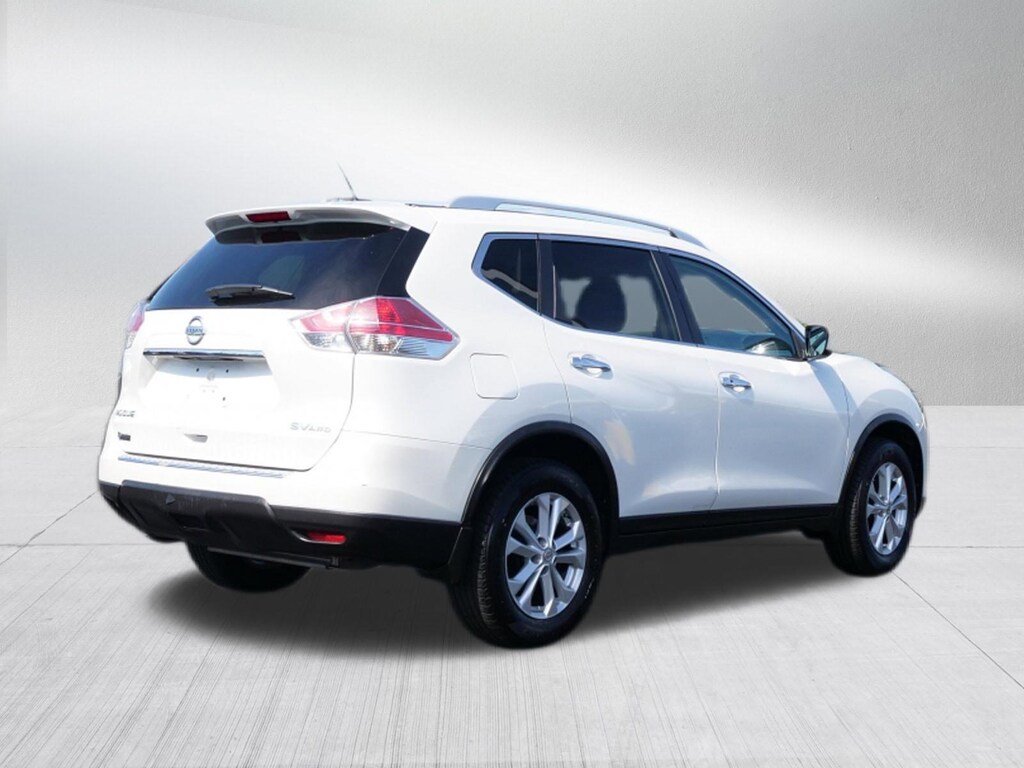 Used 2016 Nissan Rogue SV SUV