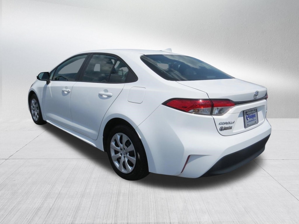 Used 2024 Toyota Corolla LE Sedan