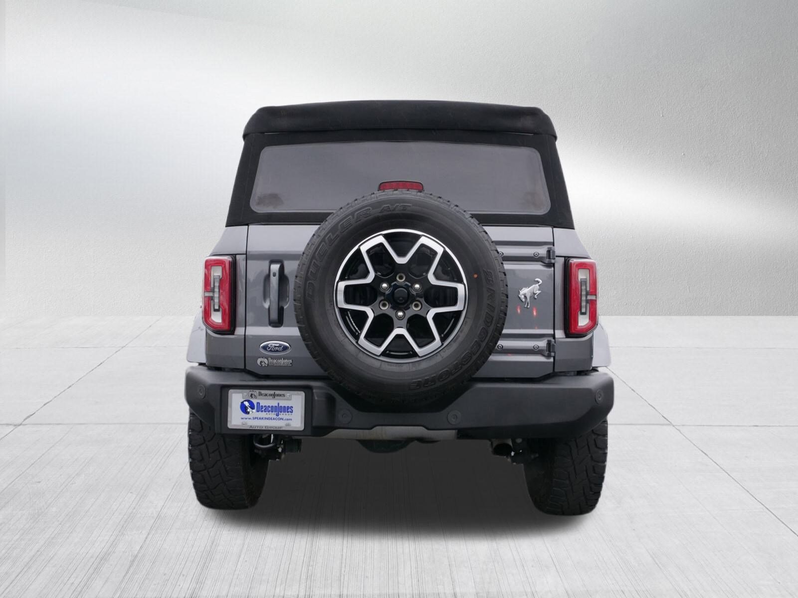 2023 Ford Bronco Outer Banks photo 3