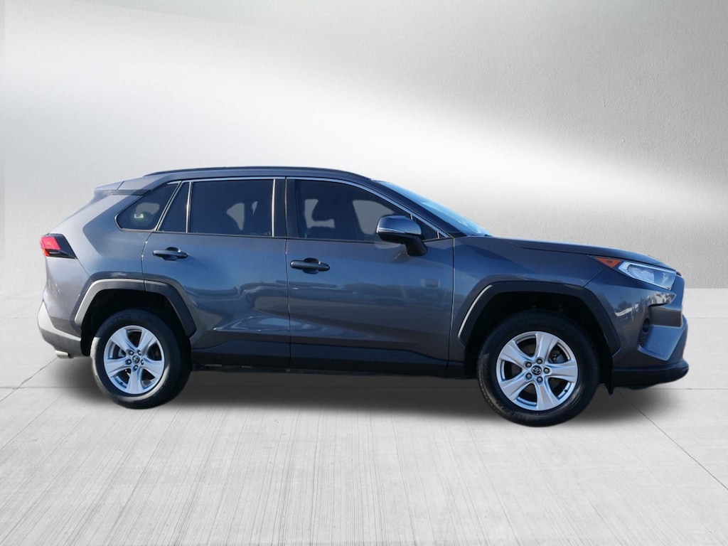 Used 2021 Toyota RAV4 XLE SUV