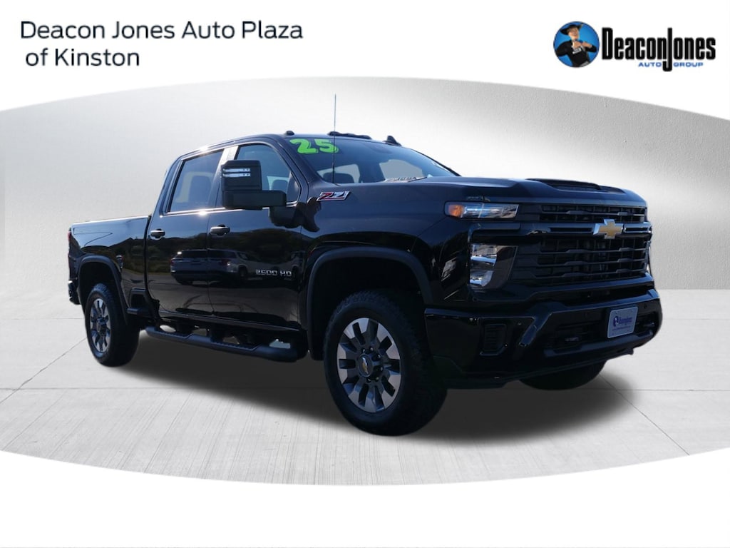 Used 2025 Chevrolet Silverado 2500 HD Custom Truck Crew Cab