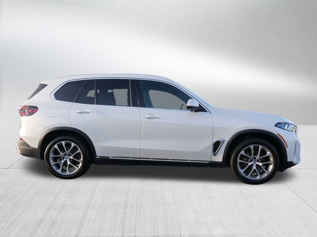 Used 2024 BMW X5 sDrive40i SUV
