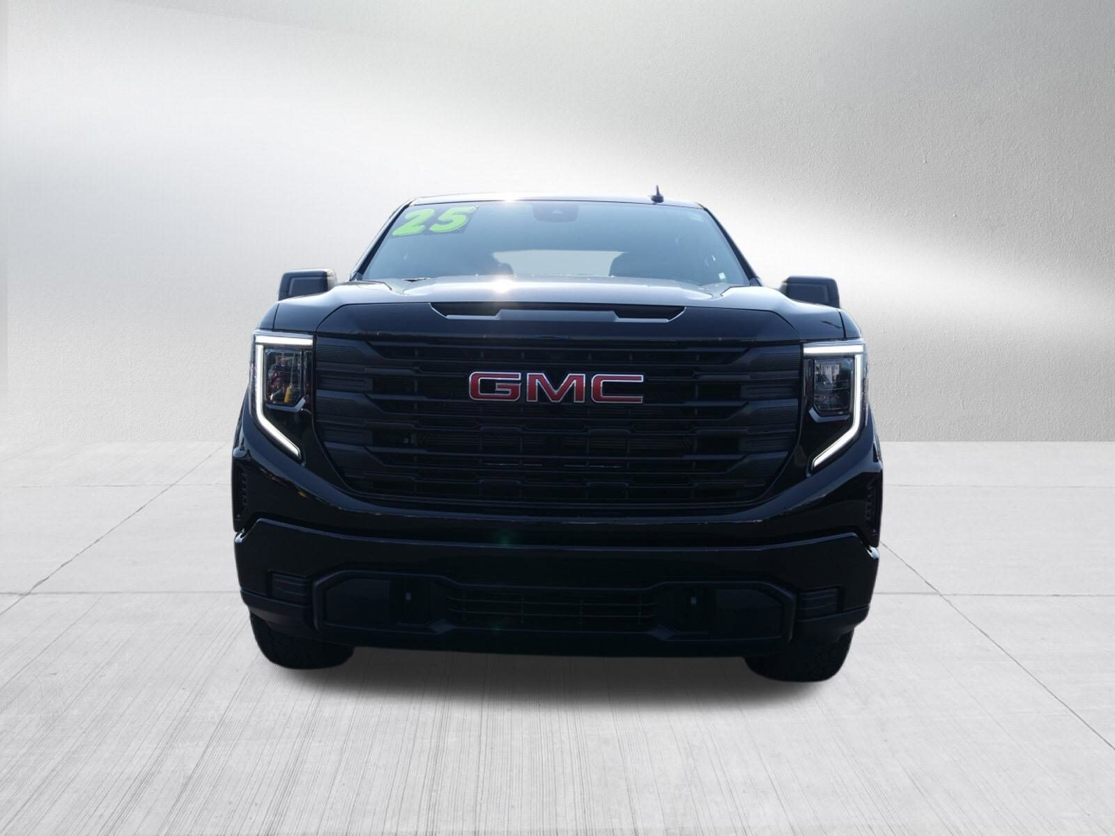 2025 Gmc Sierra 1500 Pro photo 2