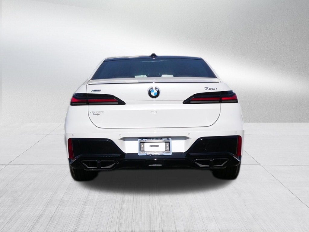 New 2026 BMW 760i xDrive Sedan