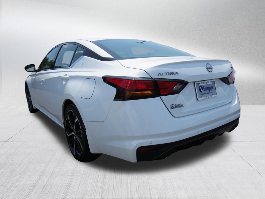 Used 2024 Nissan Altima 2.5 SR Sedan