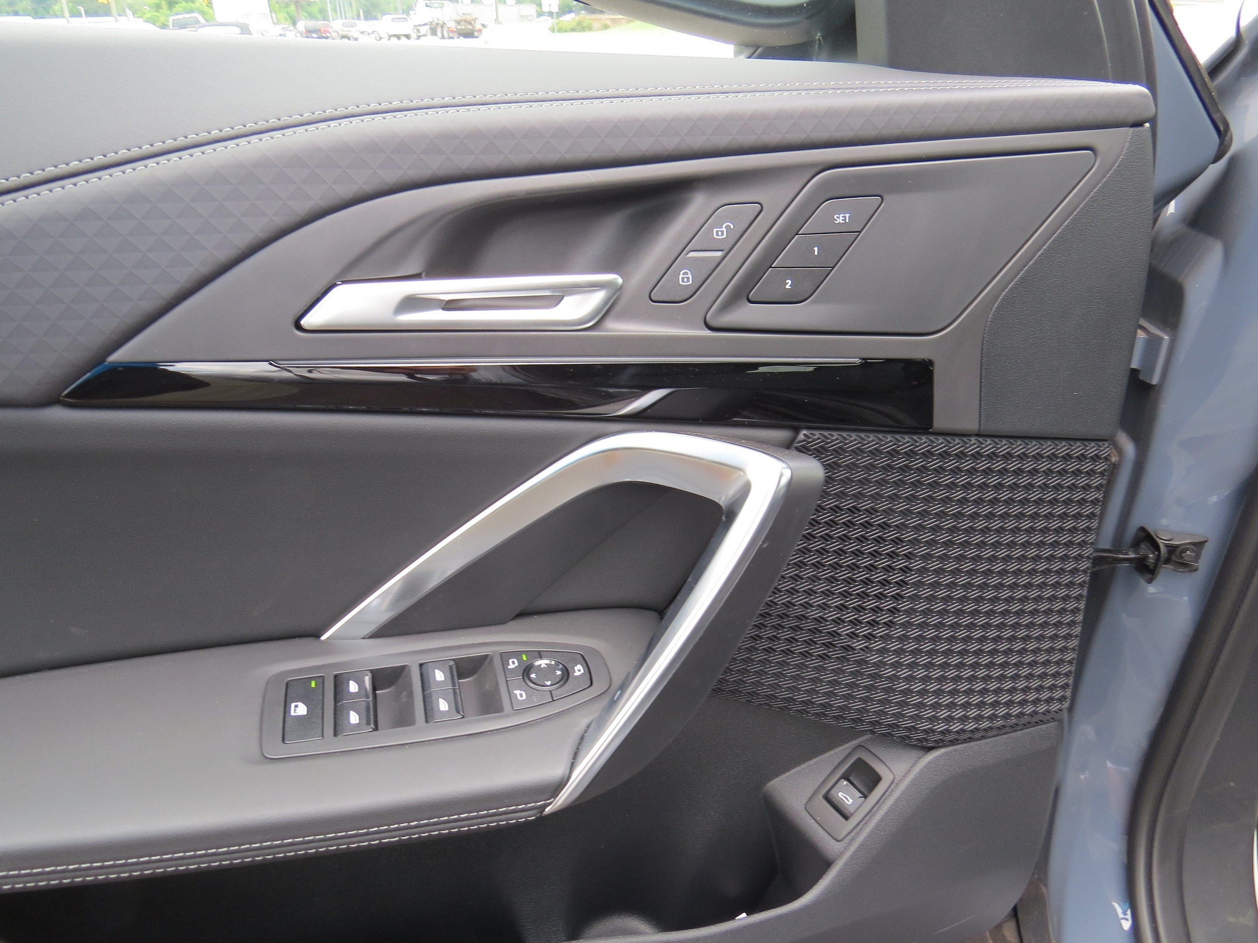 2026 BMW X2 28i - Photo 14