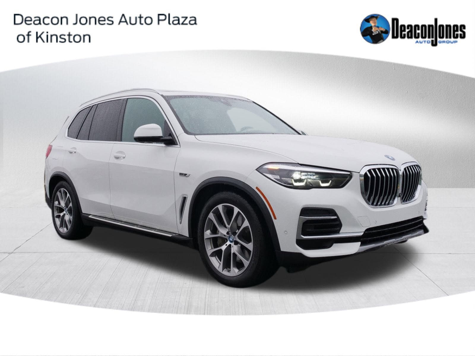 2023 BMW X5 45e's photo