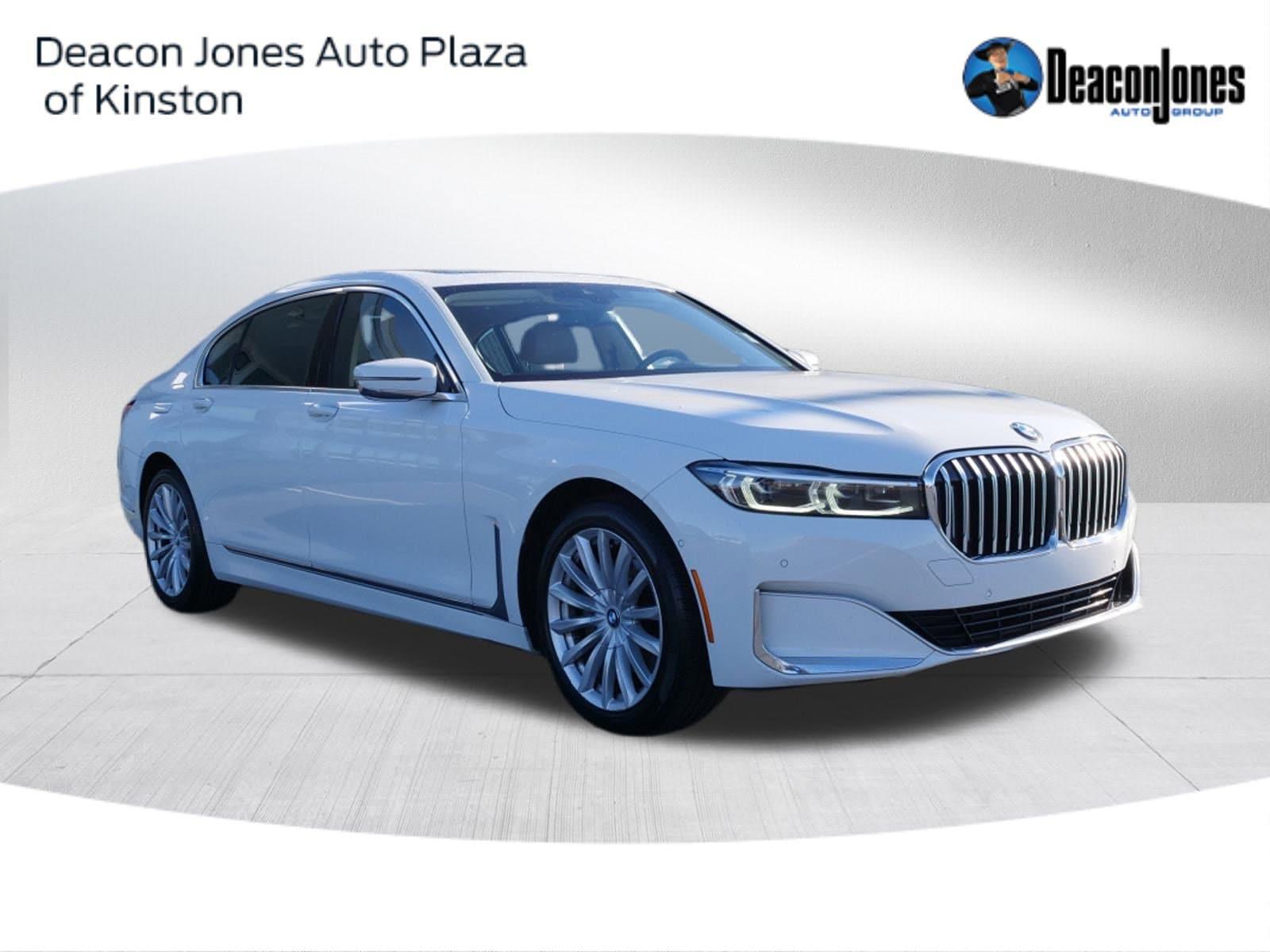 2022 BMW 7 Series 740's photo