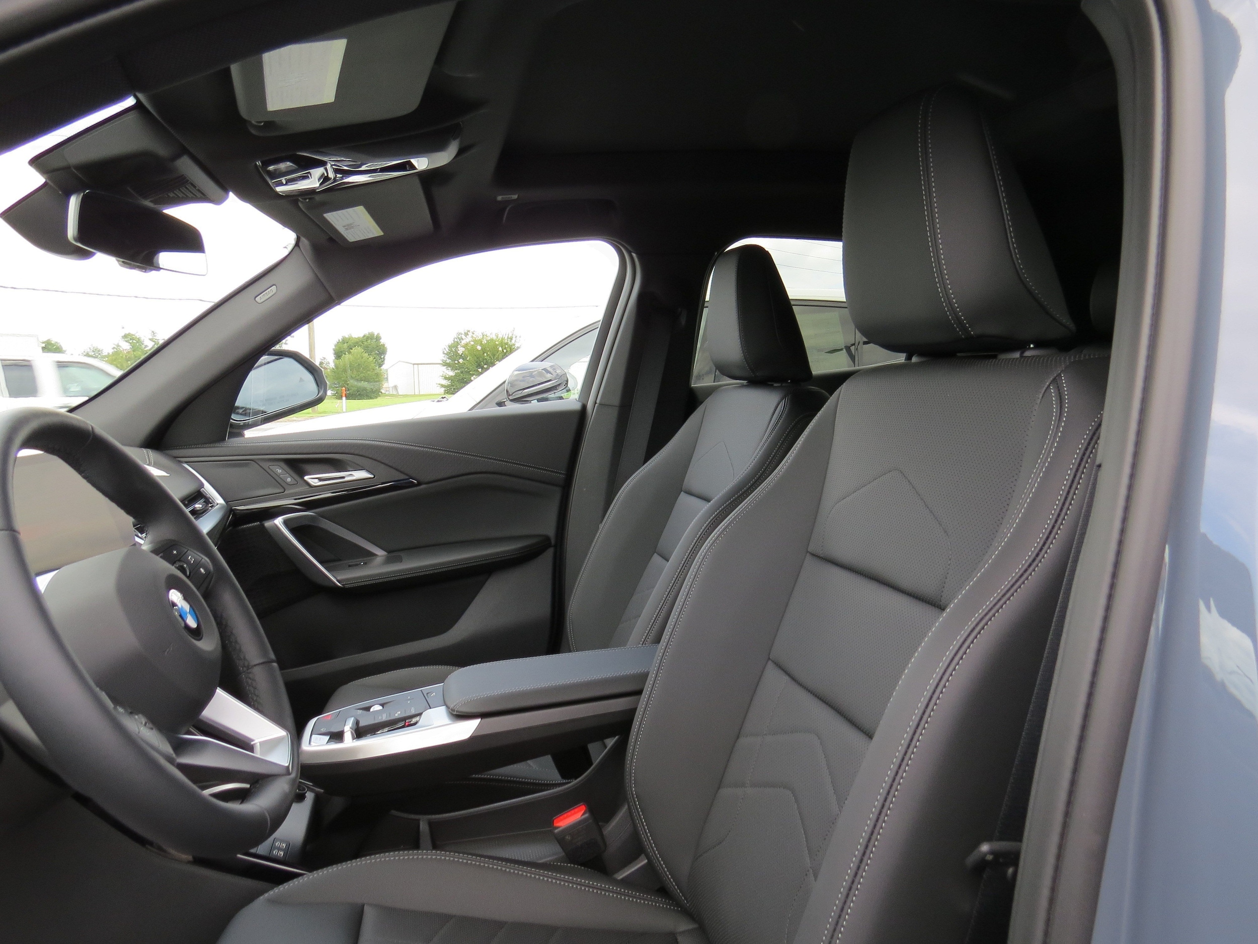 2026 BMW X2 28i - Photo 12