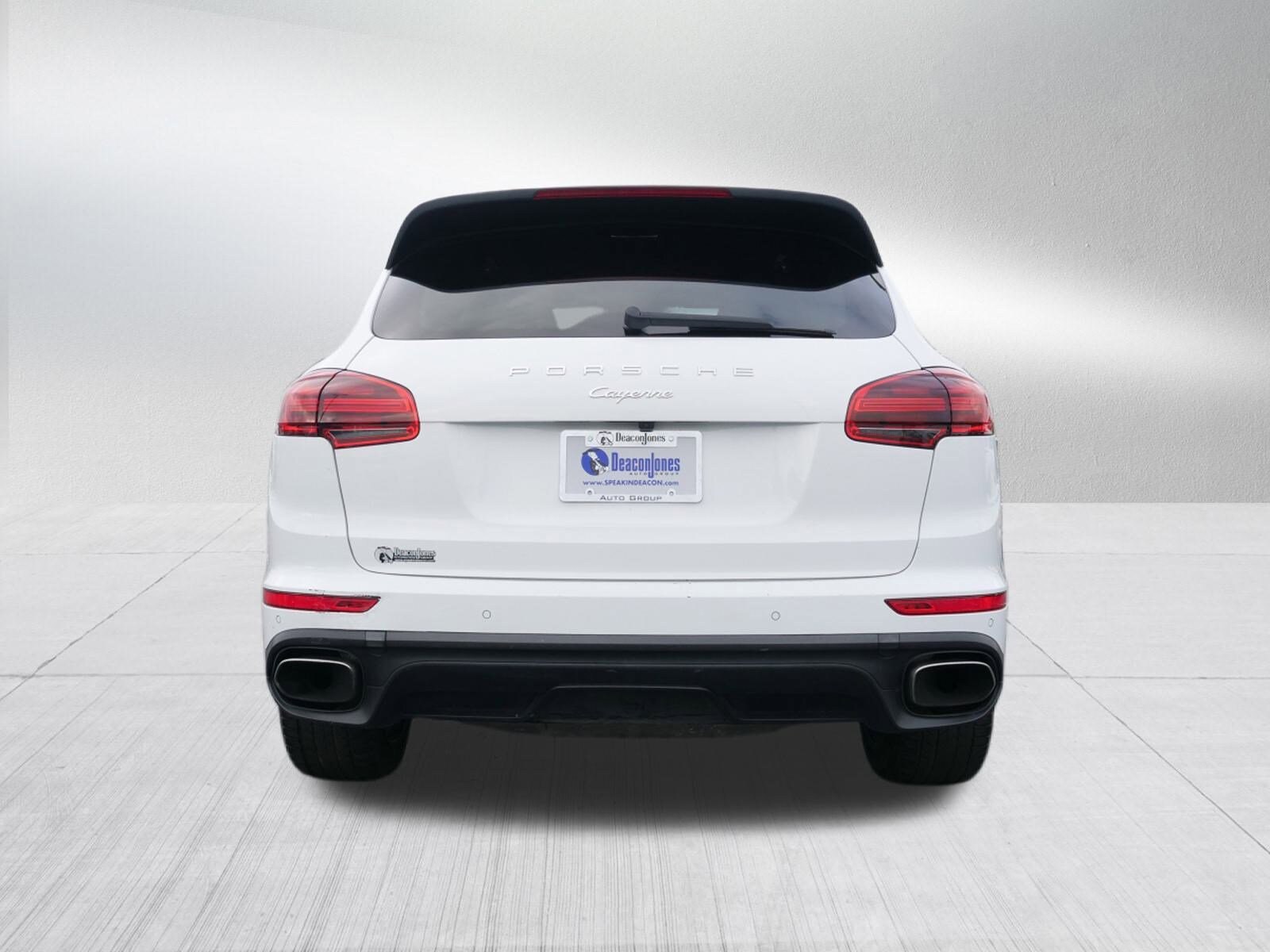 2018 Porsche Cayenne Base photo 4