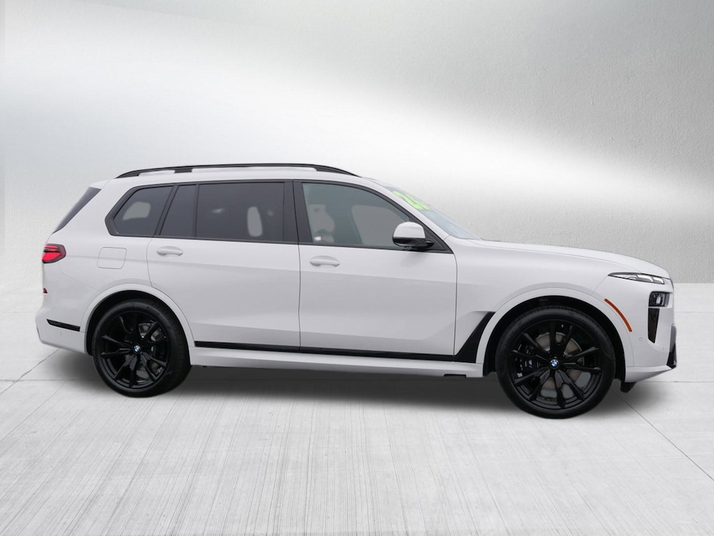 New 2026 BMW X7 xDrive40i SUV