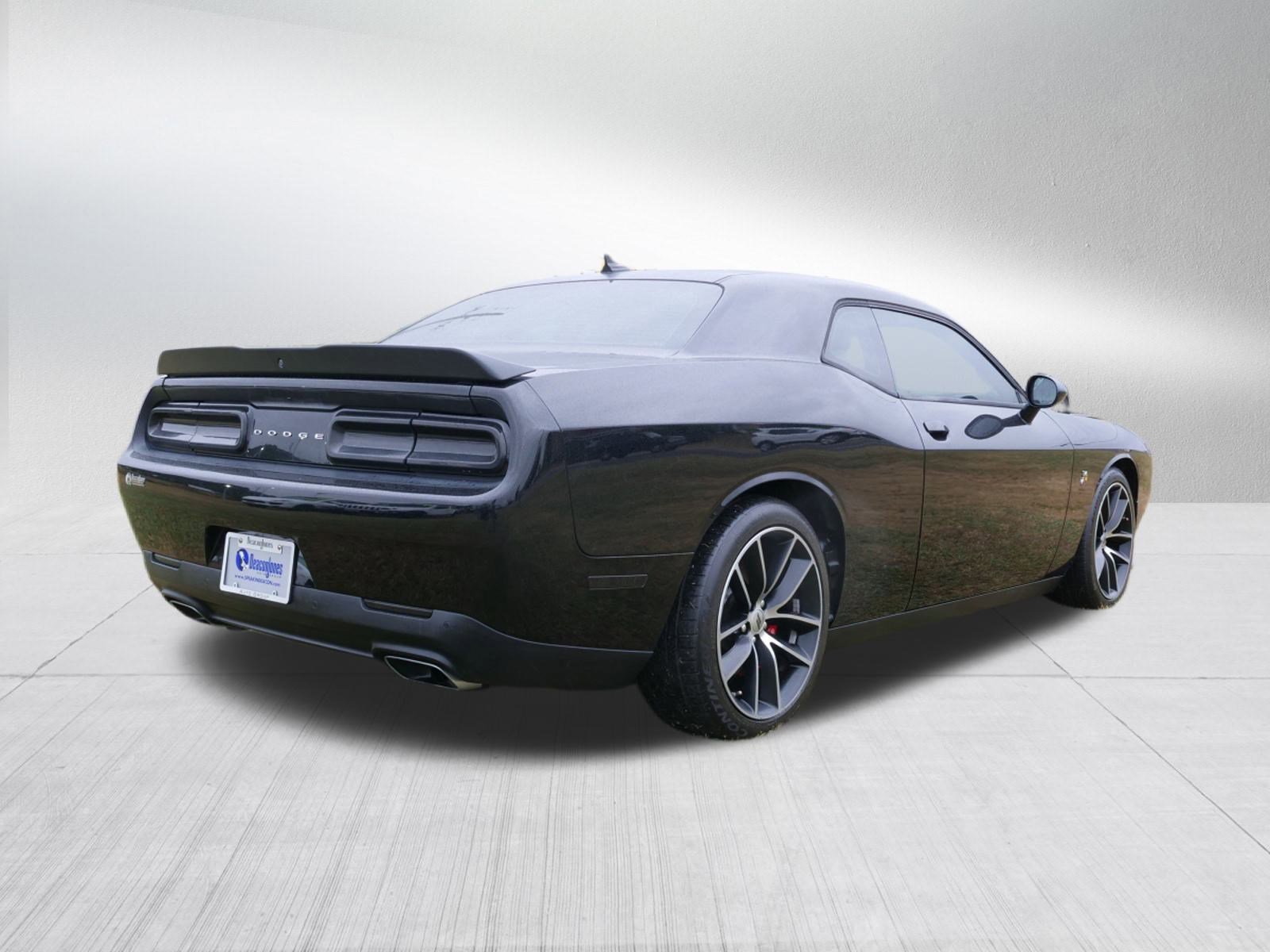 2018 Dodge Challenger R/T 392 Scat Pack Shaker photo 3