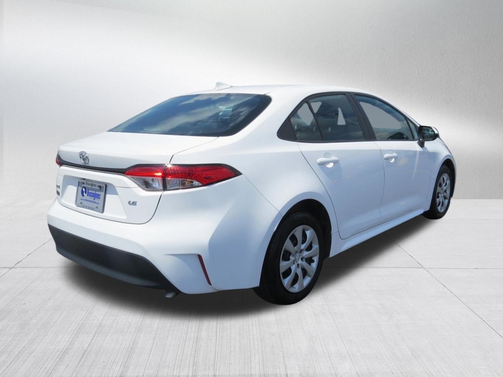 Used 2024 Toyota Corolla LE Sedan