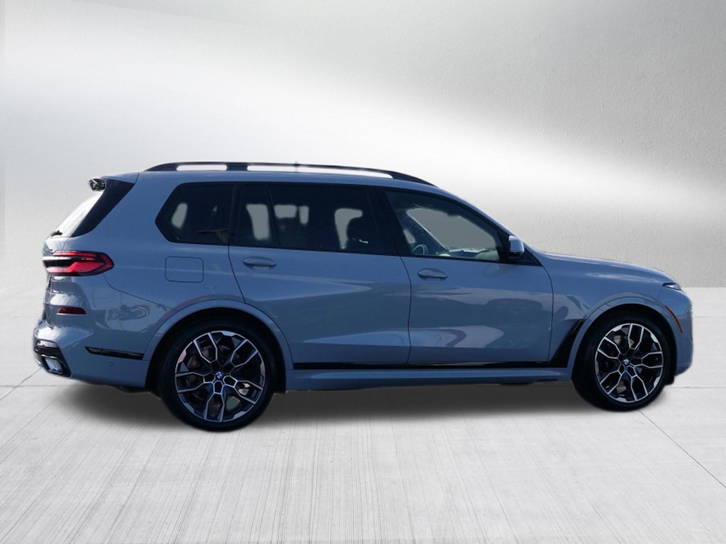 New 2027 BMW X7 xDrive40i SUV