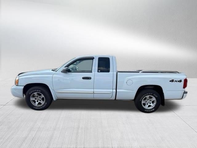 Used 2005 Dodge Dakota Laramie with VIN 1D7HW52NX5S257031 for sale in Smithfield, NC