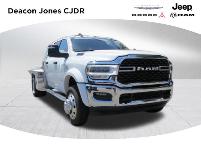2024 RAM 4500 SLT 4X4 Crew Cab DRW 173" WB's photo