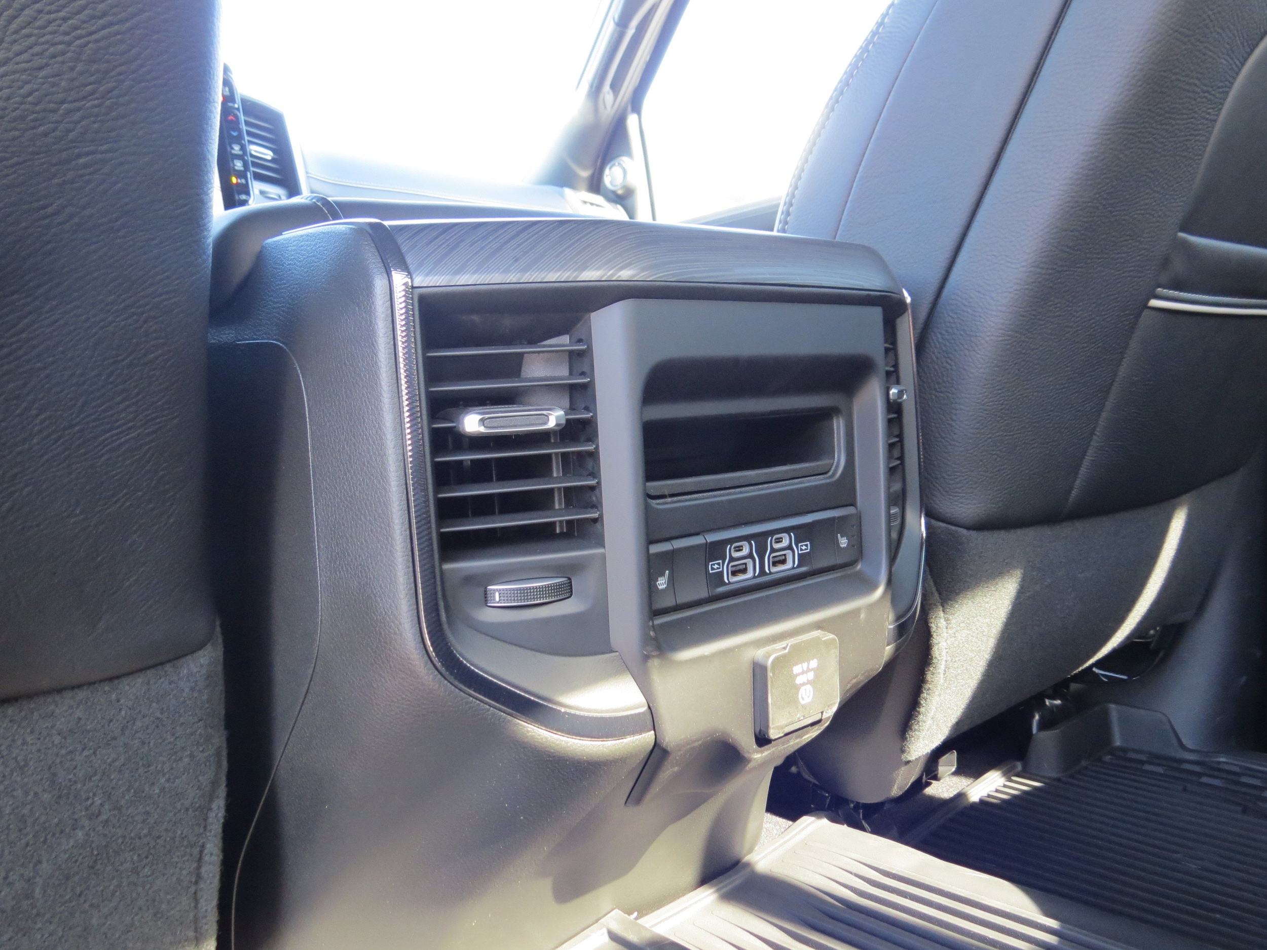 2026 RAM 2500 Rebel - Photo 20