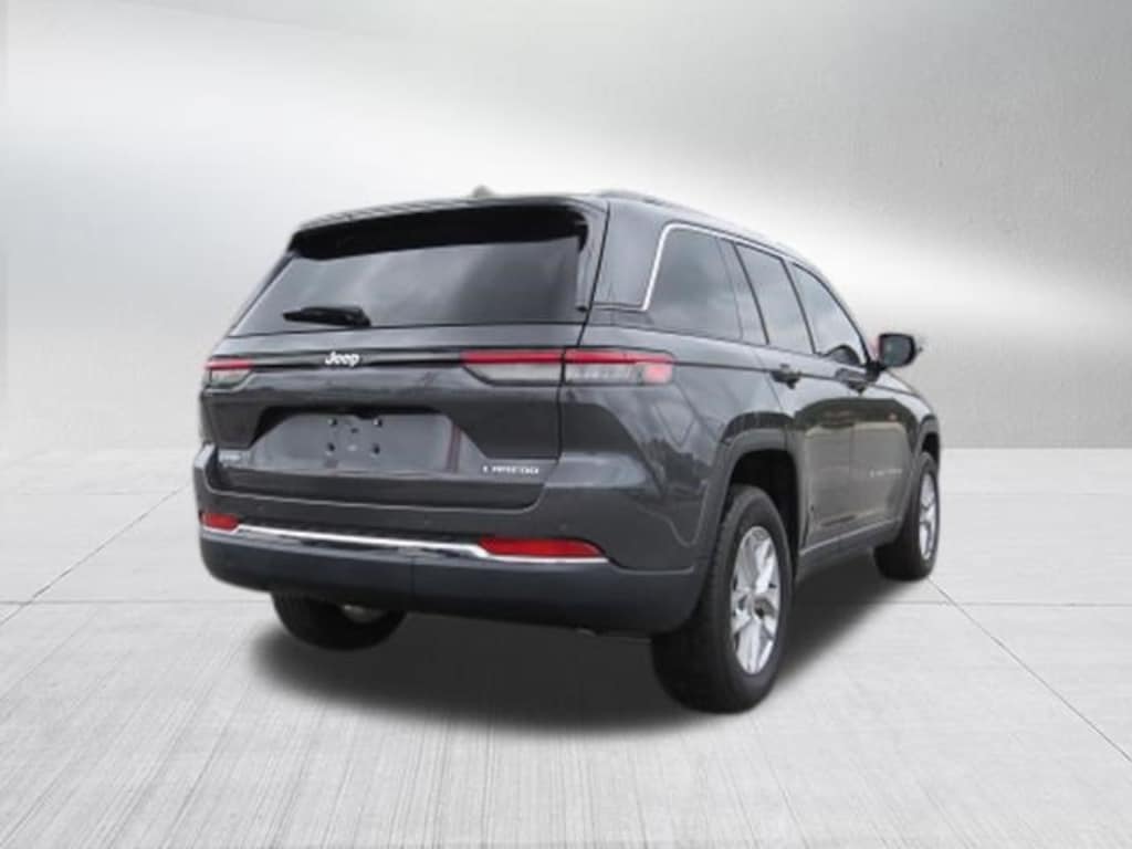 Certified 2024 Jeep Grand Cherokee Laredo SUV