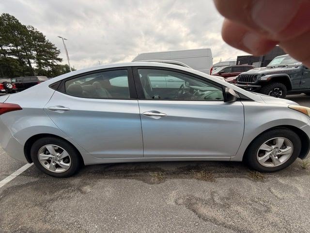 Used 2014 Hyundai Elantra SE with VIN 5NPDH4AE4EH467962 for sale in Smithfield, NC