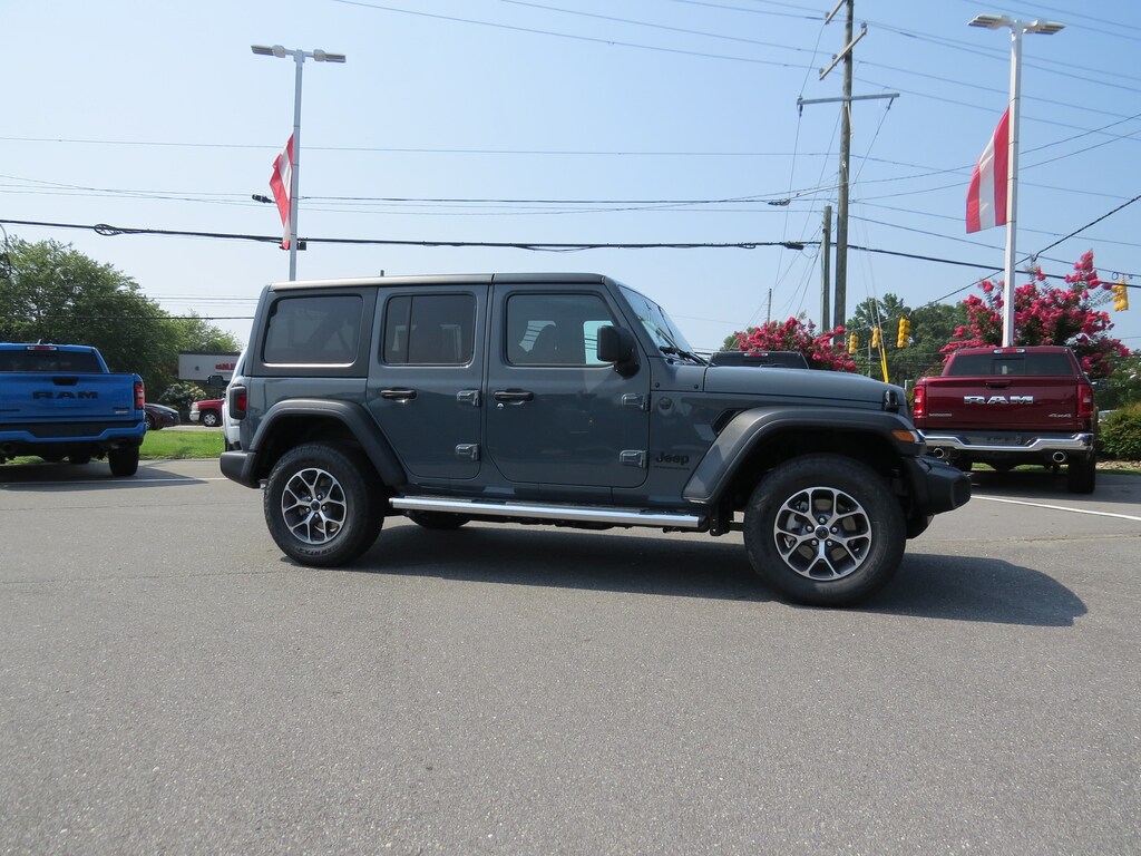 Used 2025 Jeep Wrangler Sport SUV