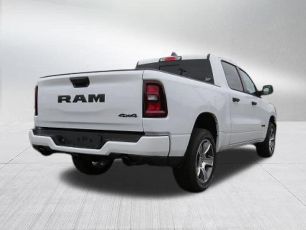 New 2026 Ram 1500 Express Pickup