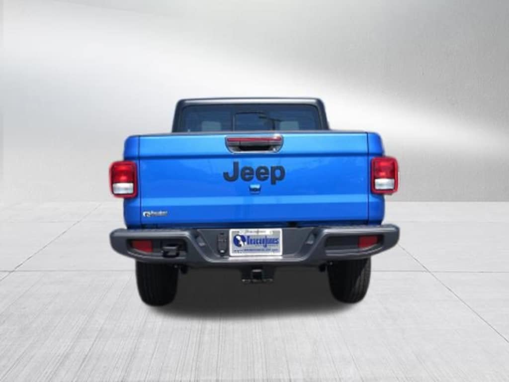 New 2026 Jeep Gladiator Sport Pickup