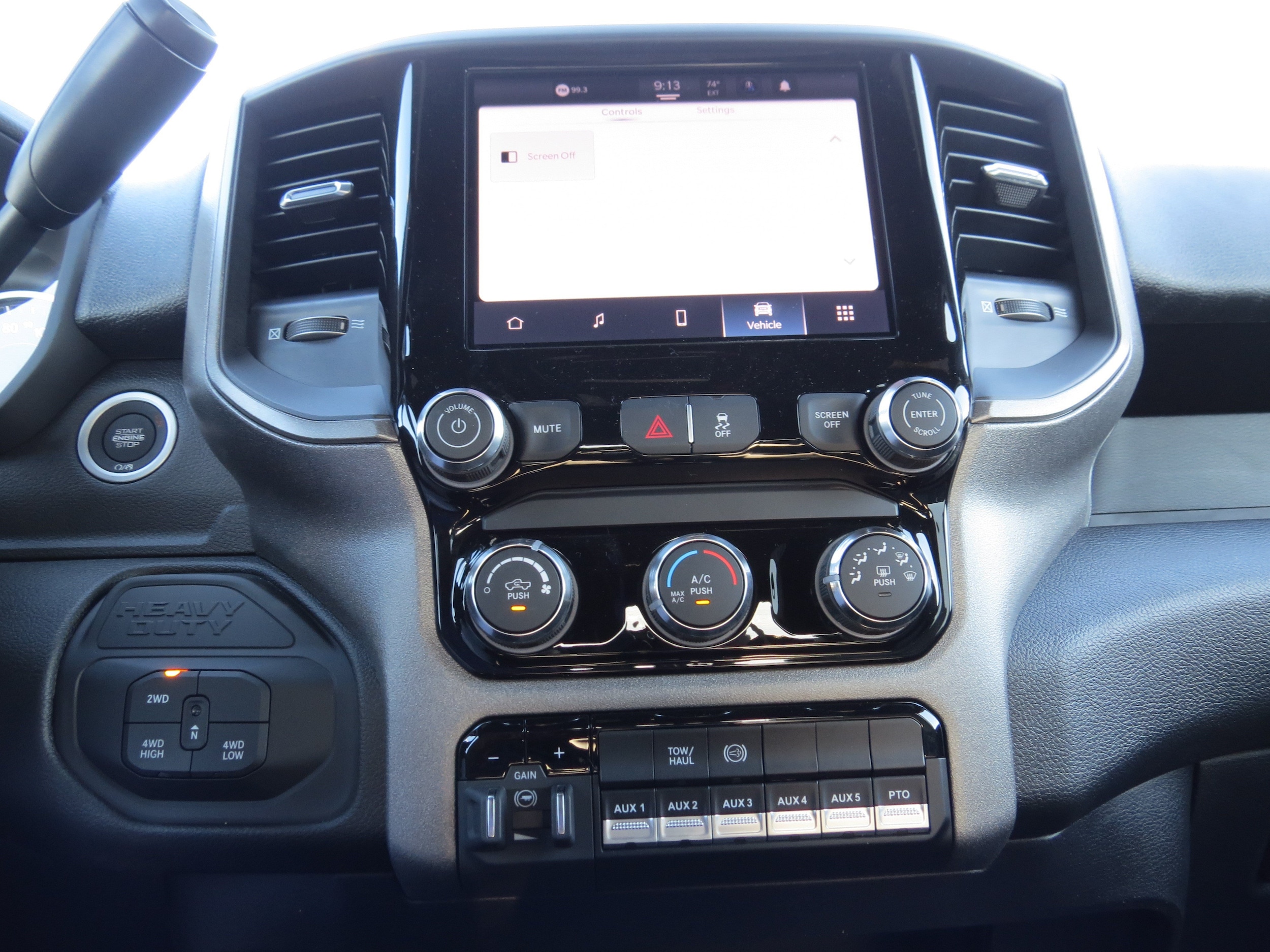 2026 RAM 3500 Chassis Tradesman - Photo 26
