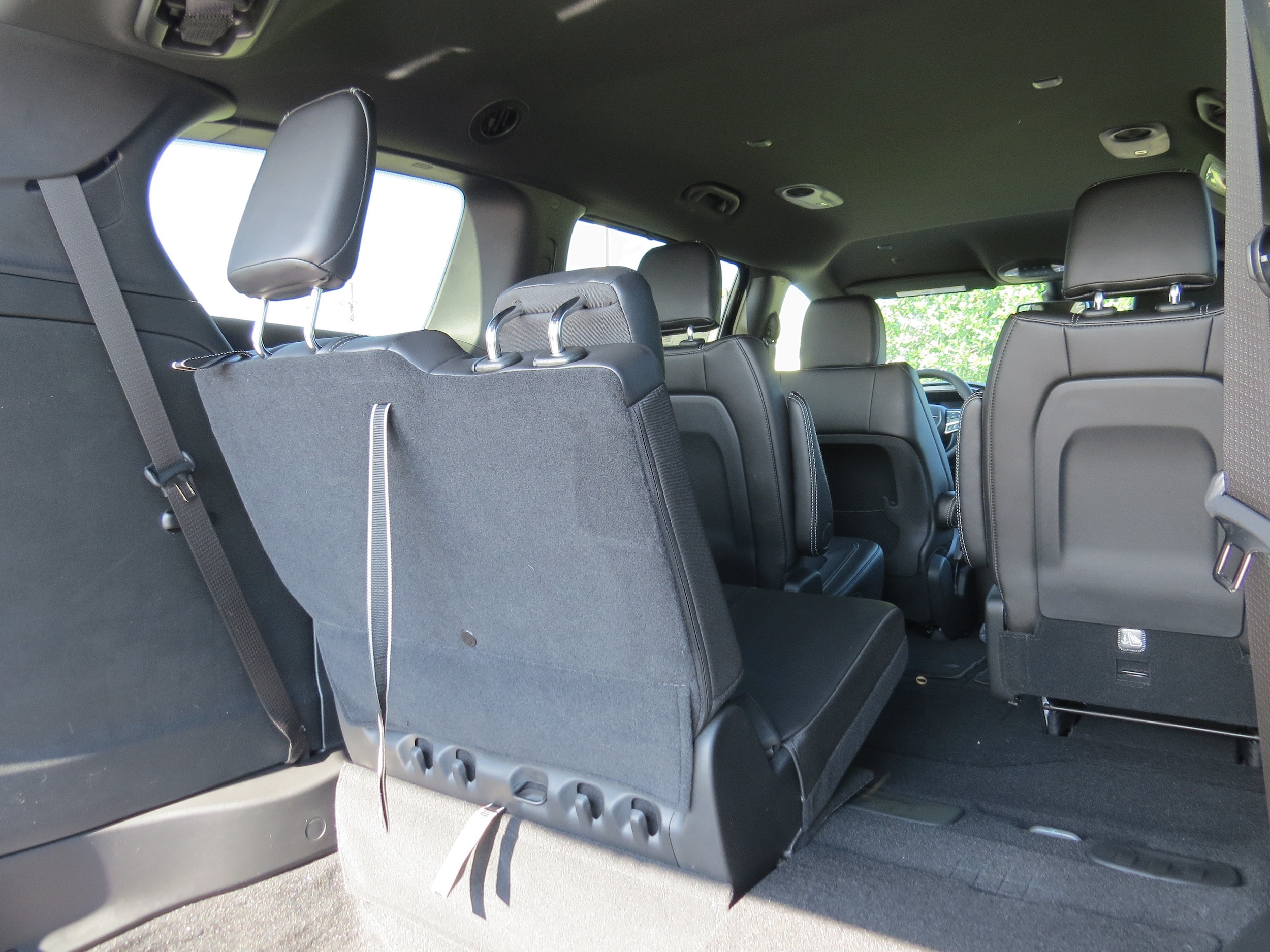 2025 Chrysler Voyager LX - Photo 15