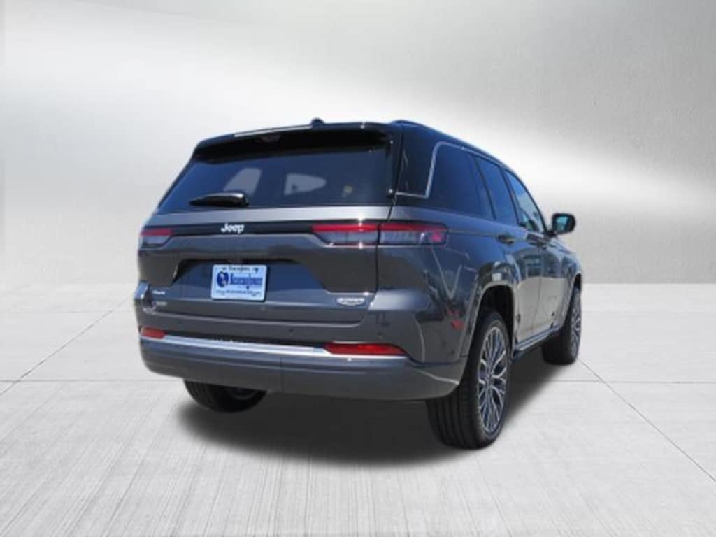 New 2026 Jeep Grand Cherokee Summit Sport Utility